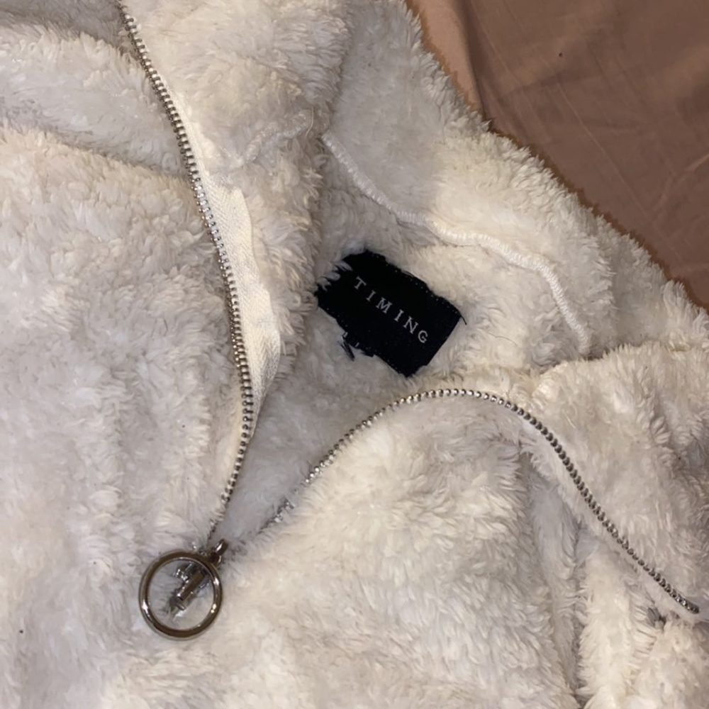 Timing faux fur white sweater